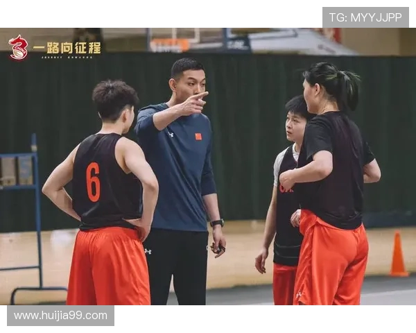 洲际杯赛中北京篮球队的默契配合与战术执行分析 洲际杯赛中北京篮球队的默契配合与战术执行分析