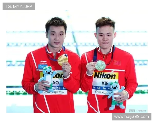 光州与城南足球比赛激战正酣球迷热情高涨期待精彩瞬间 光州与城南足球比赛激战正酣球迷热情高涨期待精彩瞬间