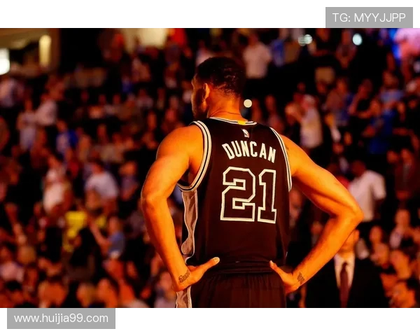 小斯与邓肯罗宾逊的对决分析：技术风格与比赛影响力的深度探讨