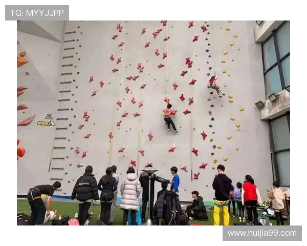 重庆攀岩队实力引发热议赛场表现与训练成果的真实对比